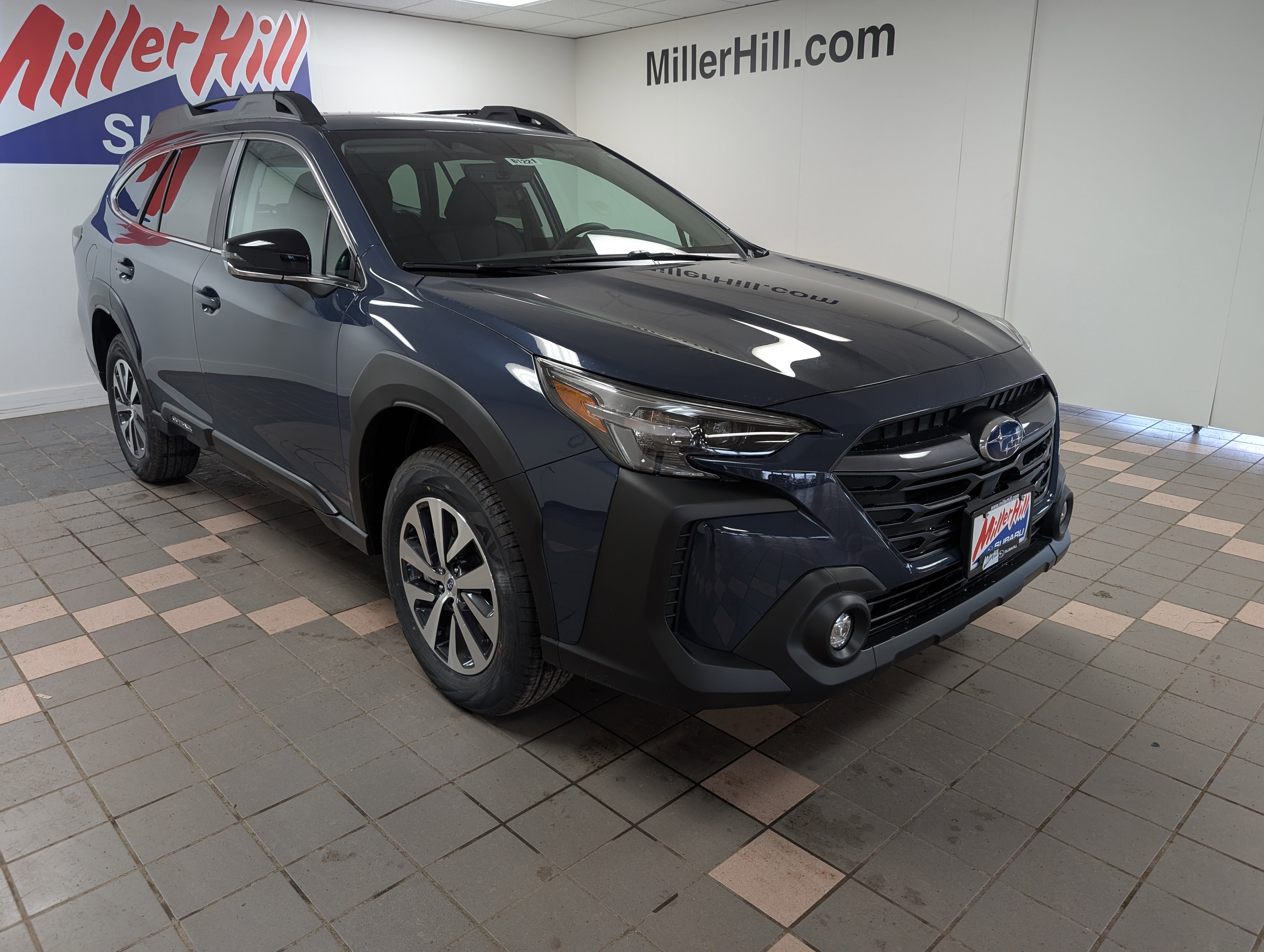 2025 Subaru Outback Premium photo 4