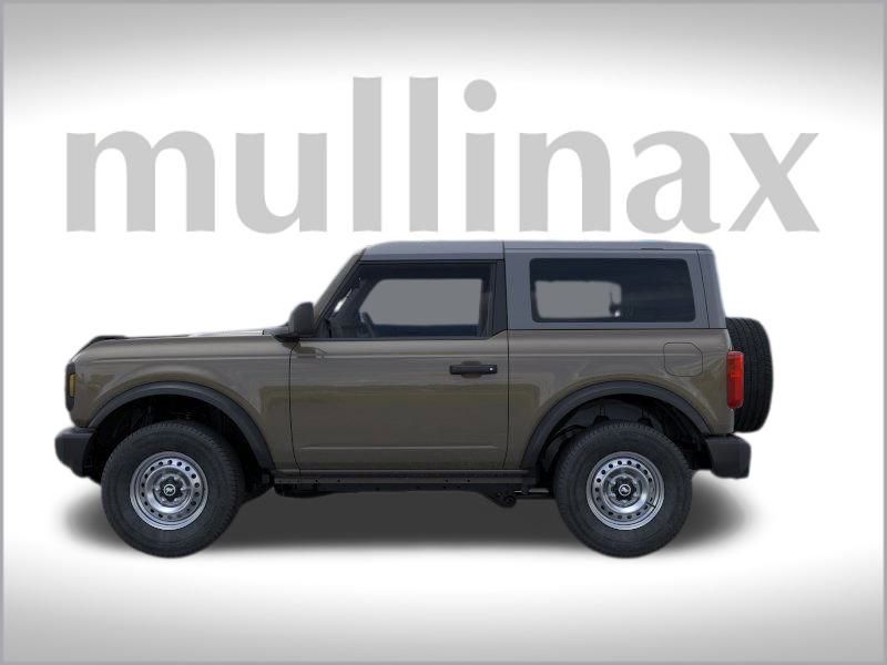 2025 Ford Bronco Base photo 3