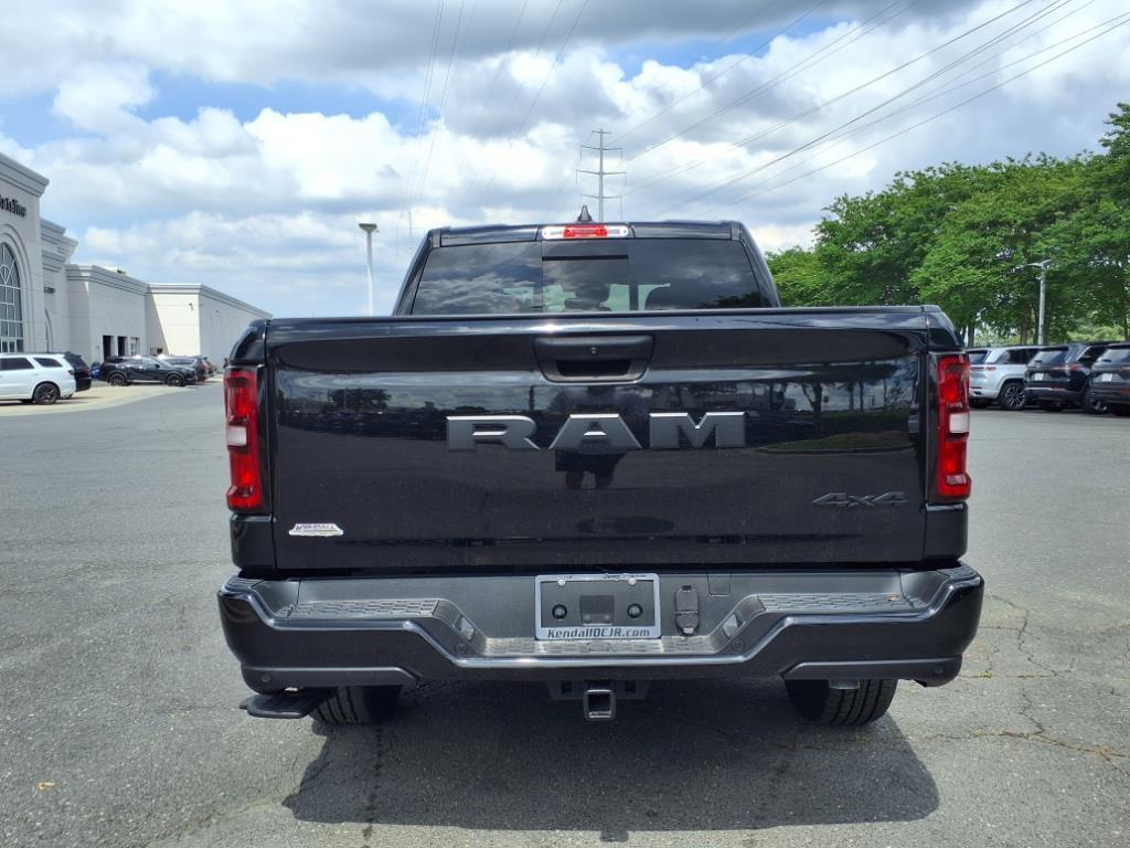2025 Ram 1500 Tradesman photo 2