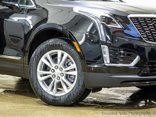 2025 Cadillac XT5 Luxury photo 3