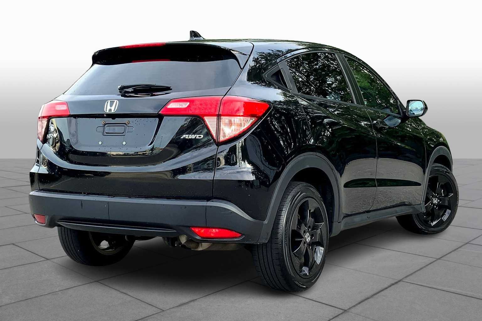 2018 Honda HR-V LX photo 12