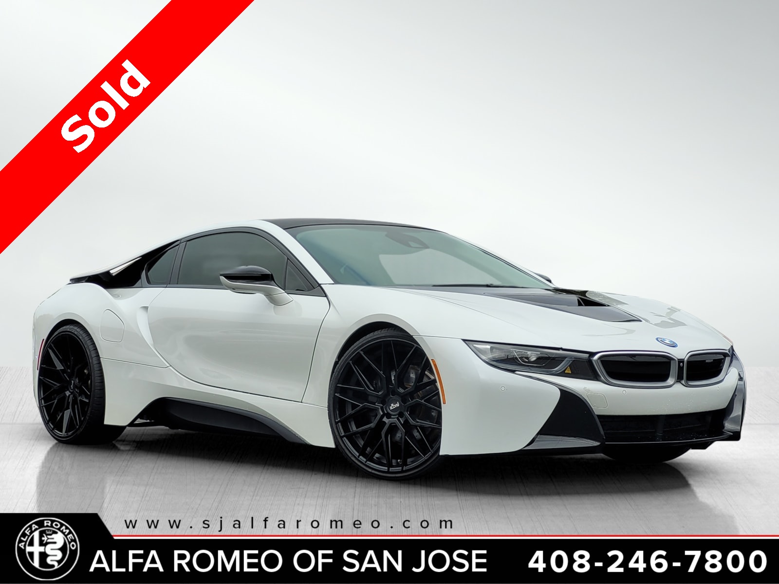 2016 BMW i8 Mega World