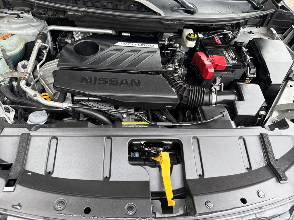 2022 Nissan Rogue SV photo 21