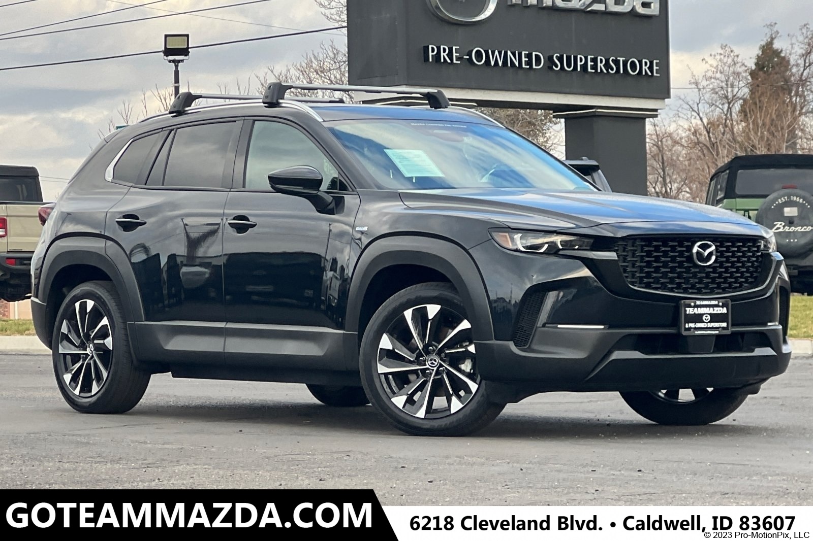 2025 Mazda CX-50 Premium Plus's photo