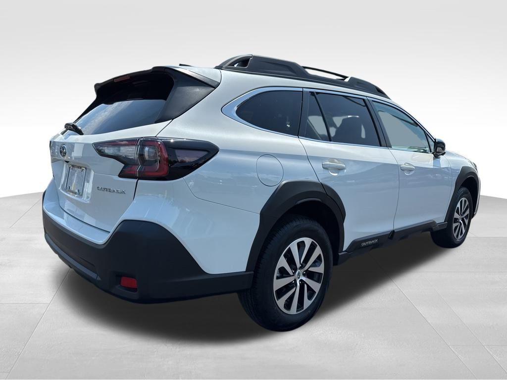 2025 Subaru Outback Premium photo 3