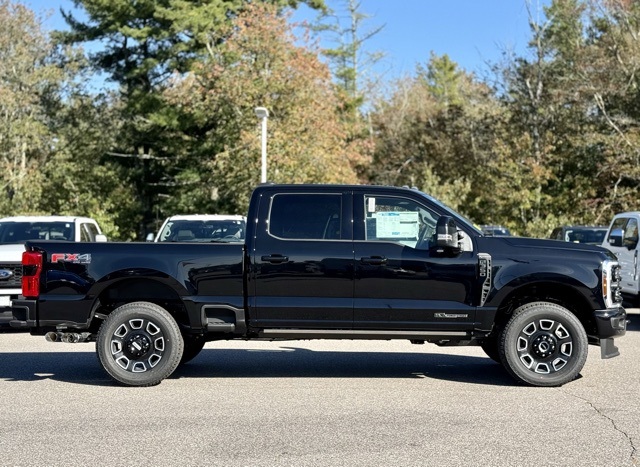 2026 Ford F-350 Platinum photo 3