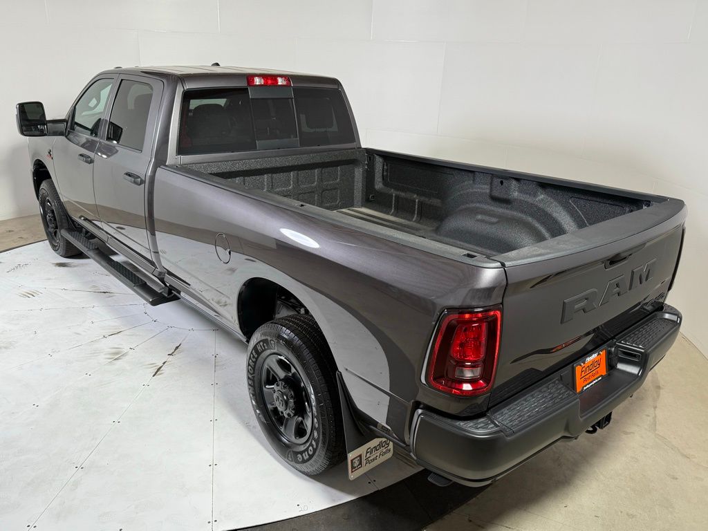 2026 Ram 3500 Tradesman photo 4