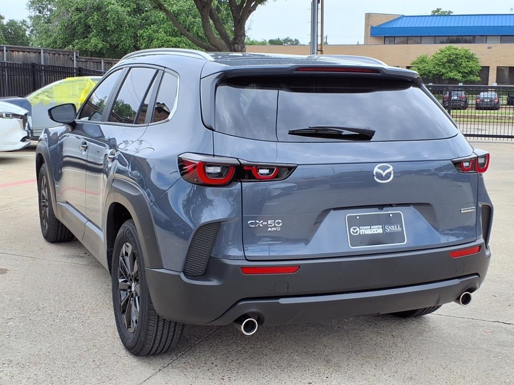 2025 Mazda CX-50 Preferred photo 4