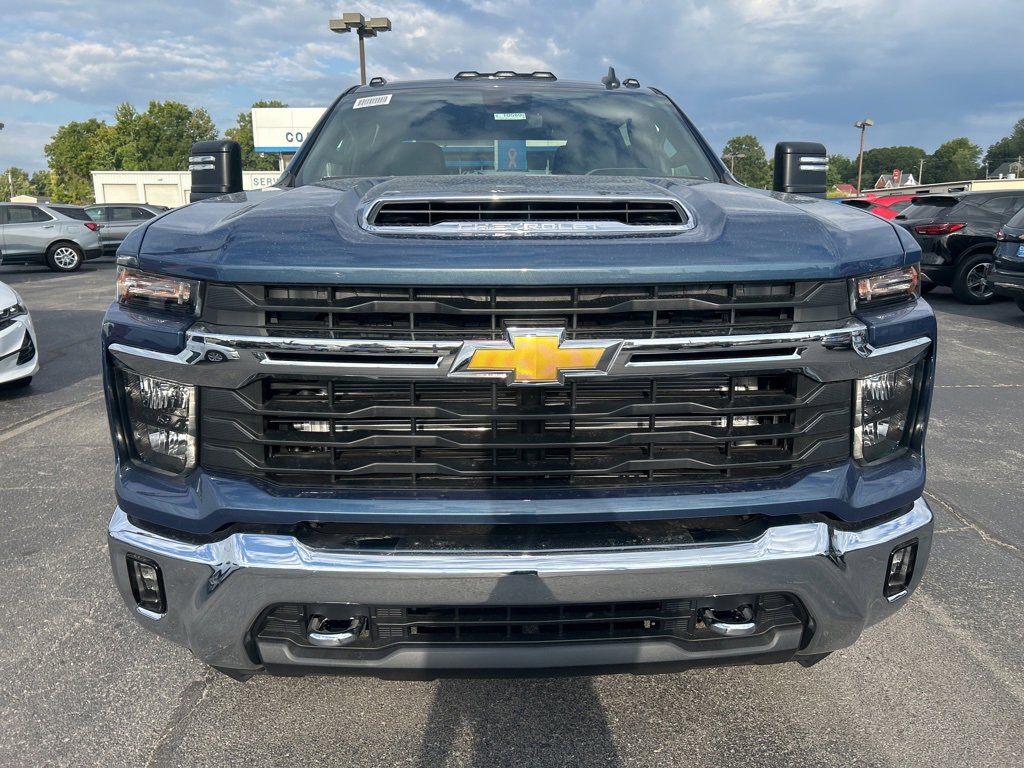 2025 Chevrolet Silverado 2500HD LT photo 6