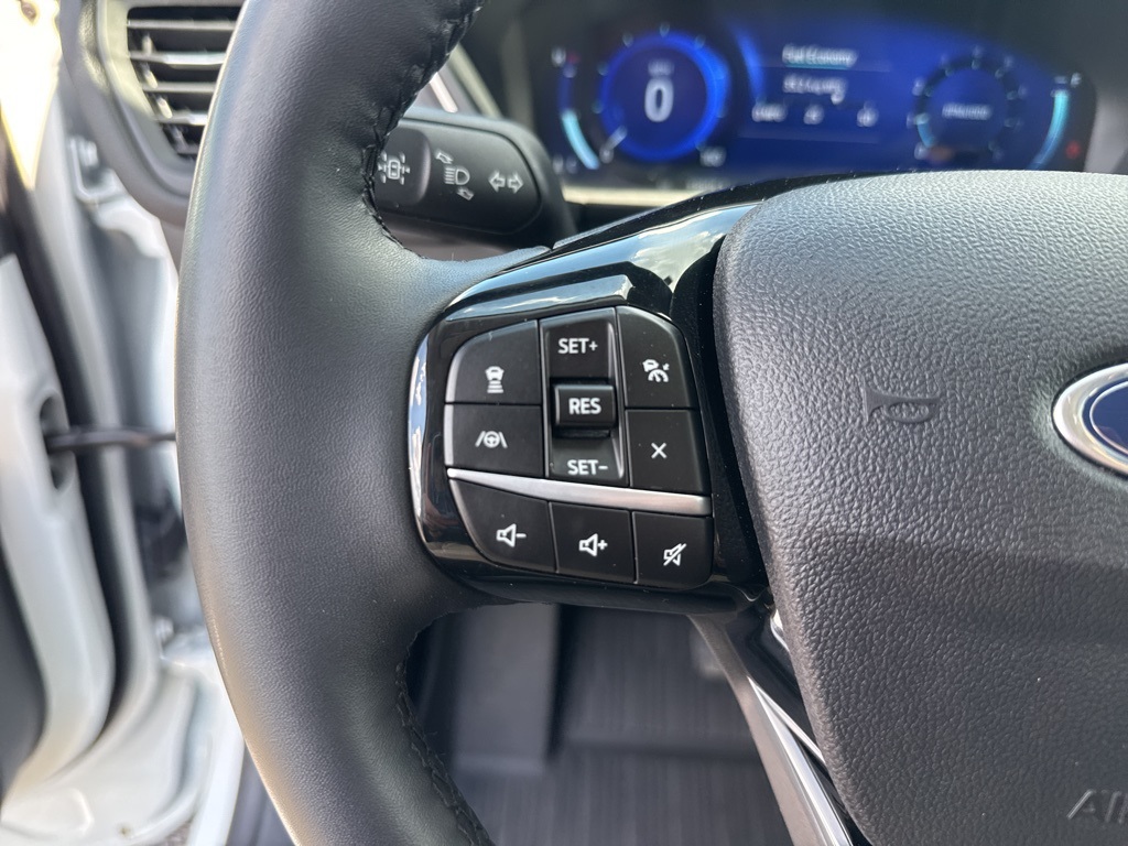 2022 Ford Escape SEL photo 30