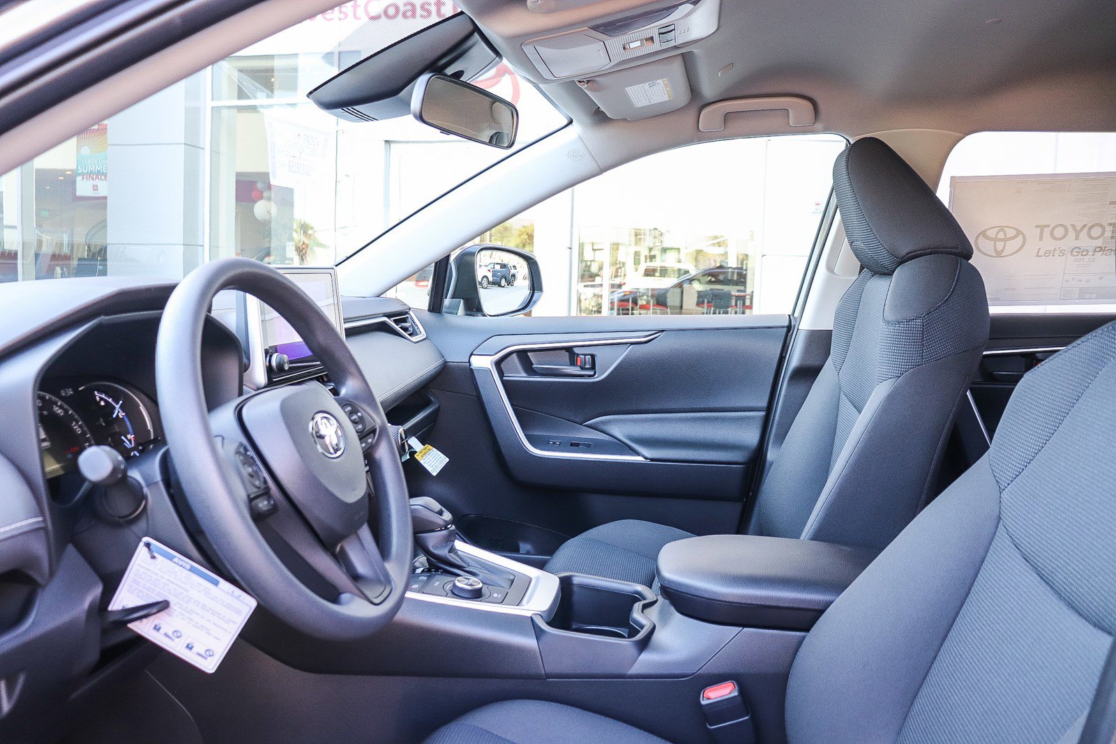 2025 Toyota RAV4 Hybrid LE photo 16