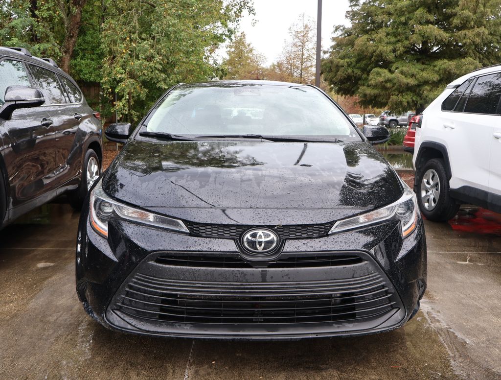 2024 Toyota Corolla LE photo 2