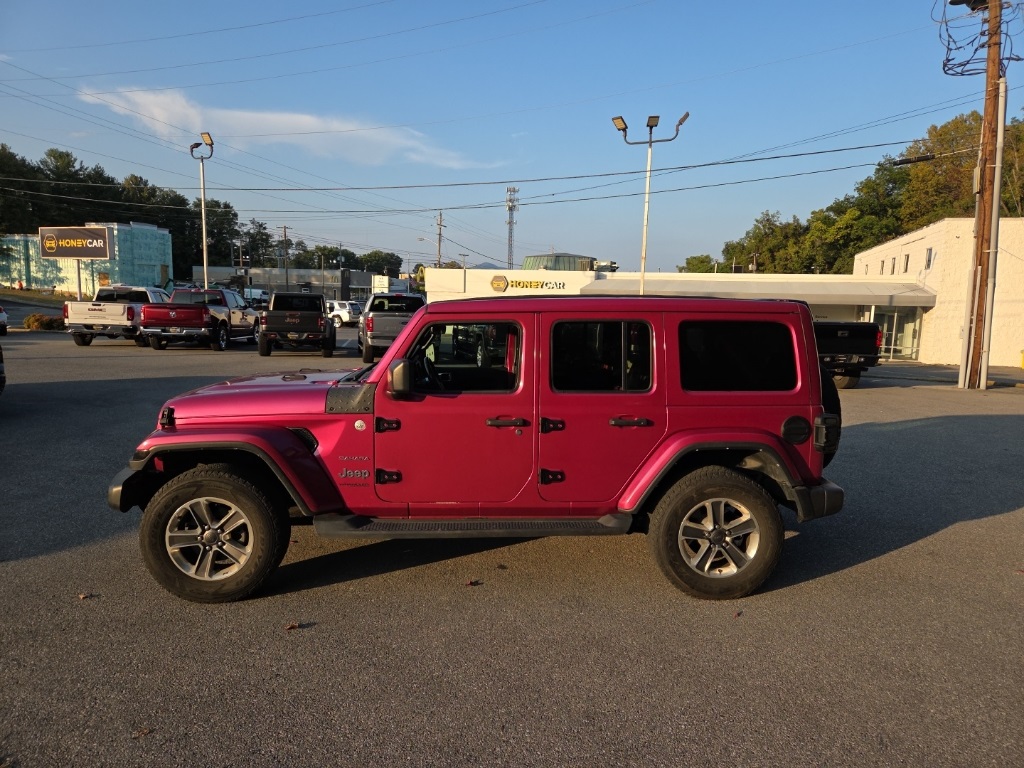 2022 Jeep Wrangler Unlimited Sahara photo 3