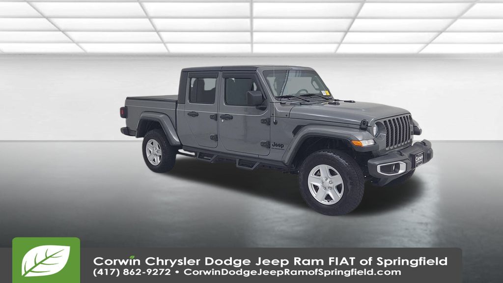 2021 Jeep Gladiator Sport photo 4