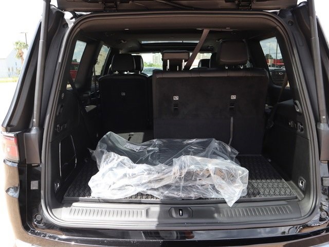 2024 Jeep Wagoneer Base photo 8