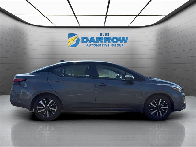 2025 Nissan Versa 1.6 SV photo 5
