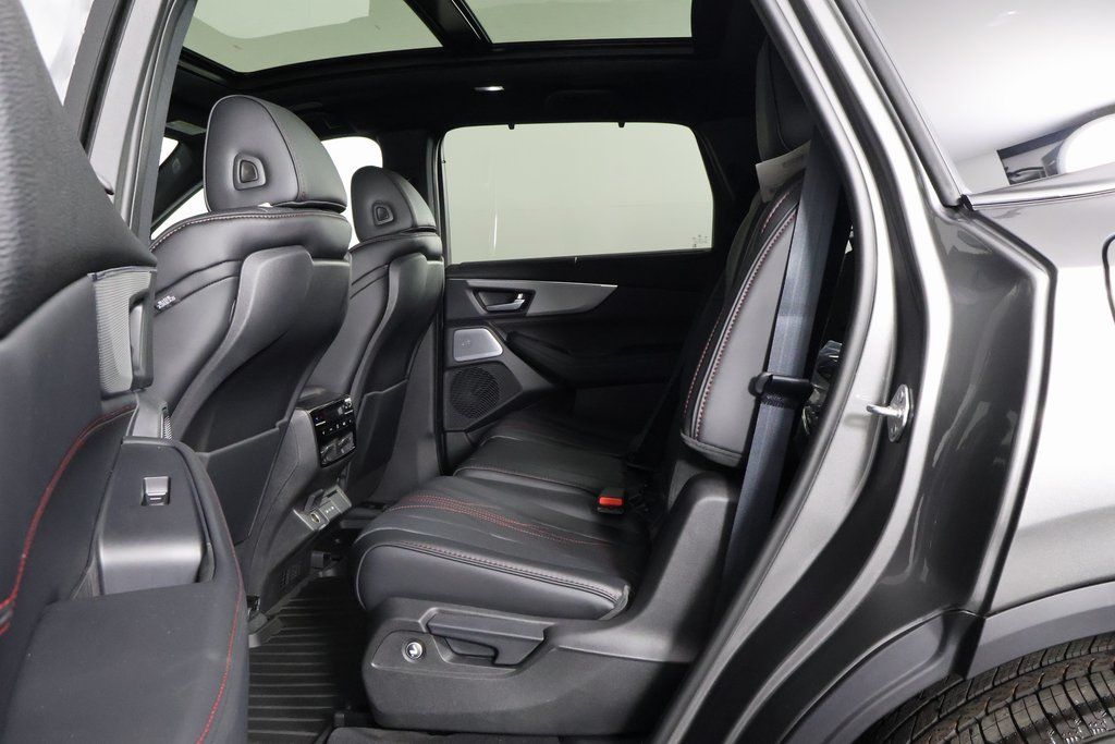 2026 Acura MDX SH-AWD A-Spec Advance photo 6