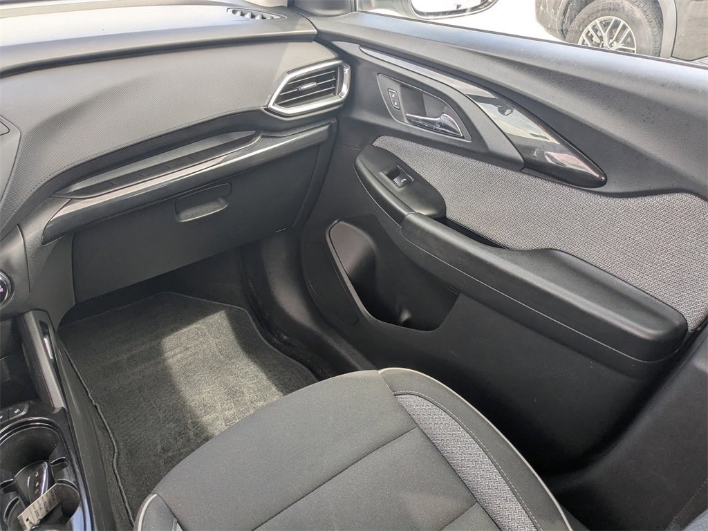 2023 Chevrolet Trailblazer LT photo 16
