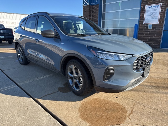 2025 Ford Escape ST-Line's photo