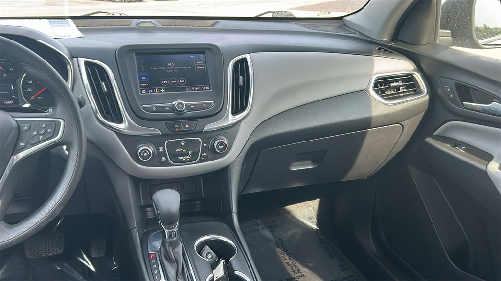 2022 Chevrolet Equinox LS photo 18