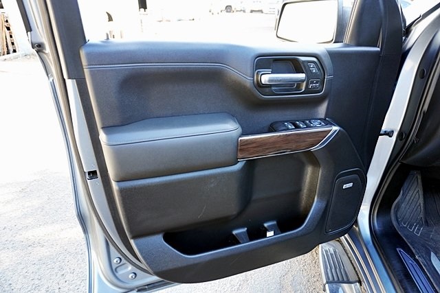 Used 2019 Gray GMC SLT image 26