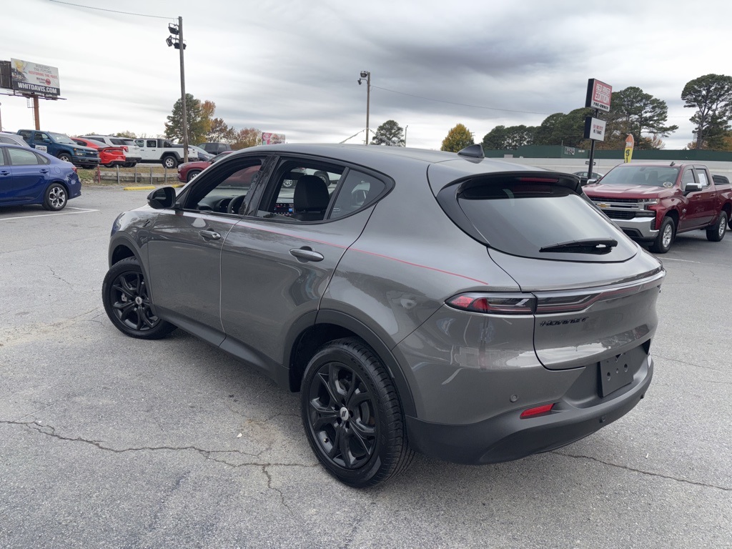 2024 Dodge Hornet GT photo 2