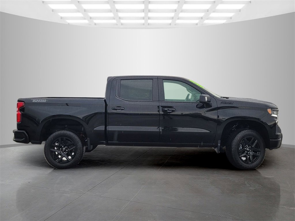 2026 Chevrolet Silverado 1500 LT Trail Boss photo 3