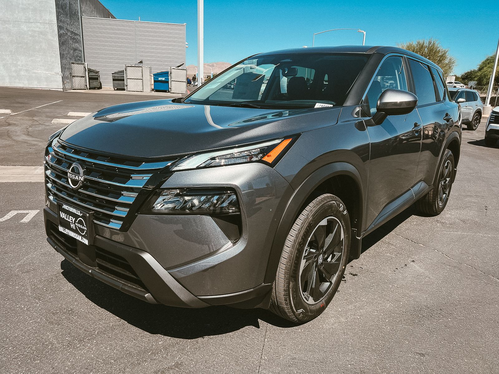 2026 Nissan Rogue SV photo 2