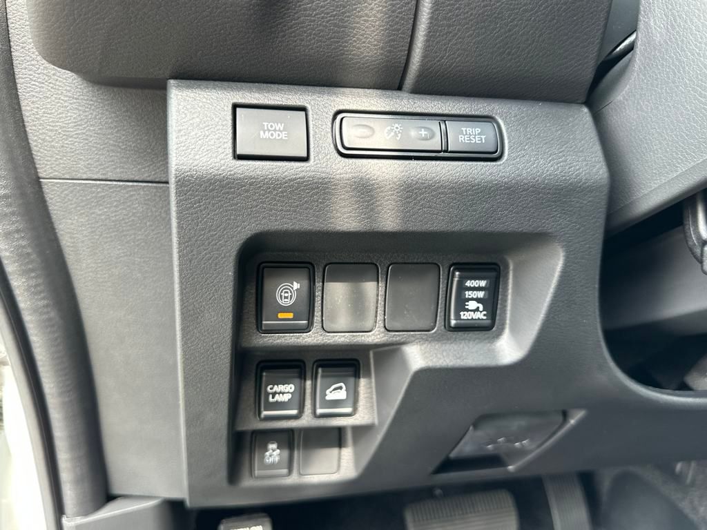 2025 Nissan Frontier SV photo 11
