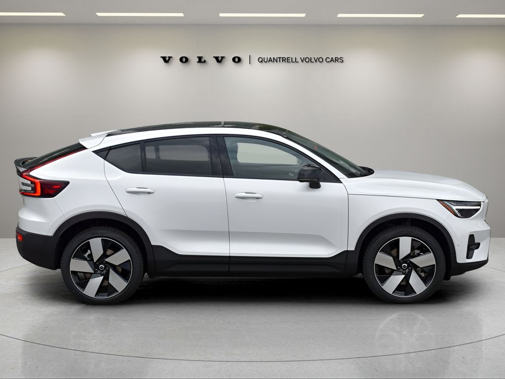 2024 Volvo C40 Recharge Plus photo 3
