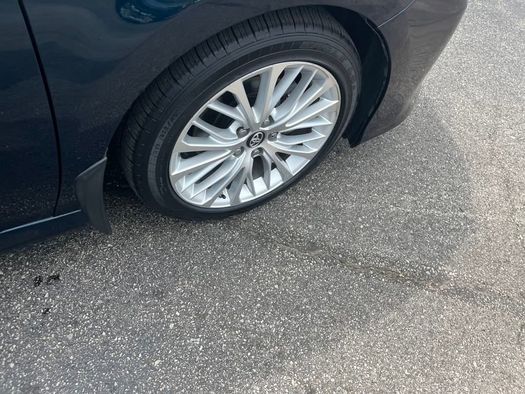 2019 Toyota Camry LE photo 23
