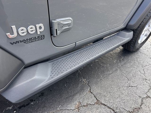2019 Jeep Wrangler Sport S photo 14
