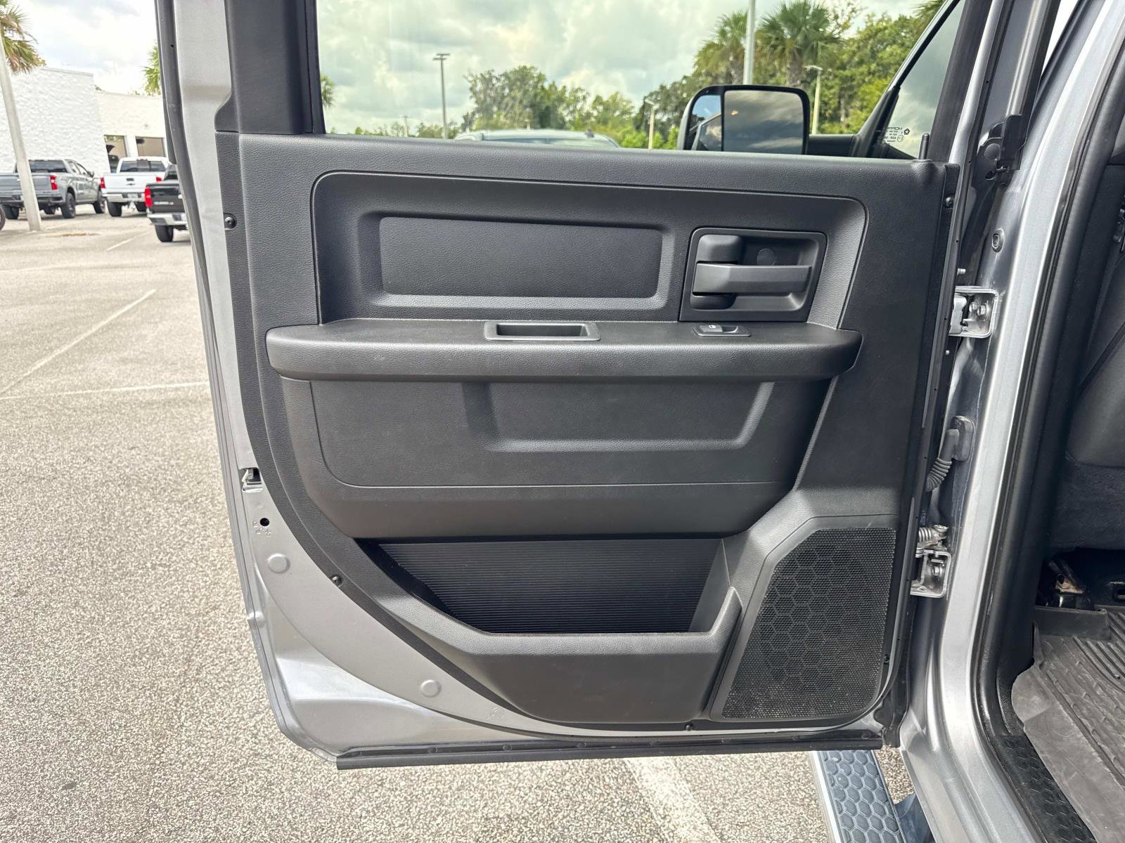 2022 Ram 2500 Tradesman photo 8