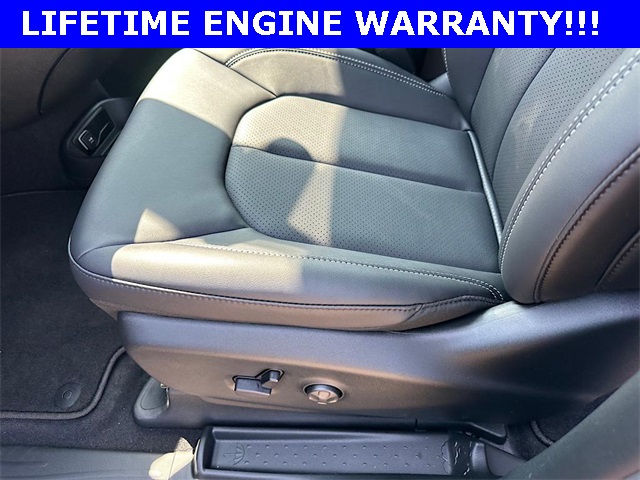 2026 Chrysler Pacifica photo 11