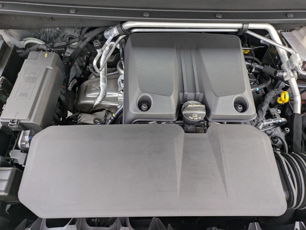2025 Chevrolet Colorado Work Truck LT photo 10