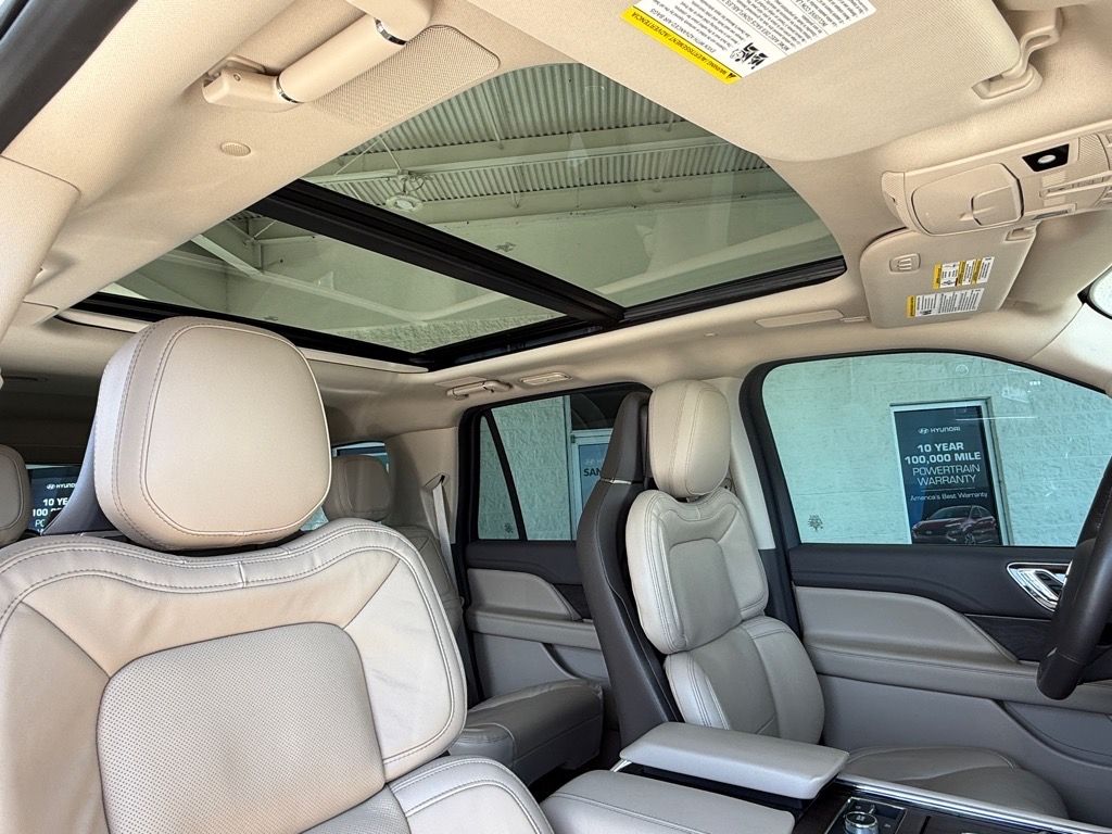2024 Lincoln Navigator L Reserve photo 14