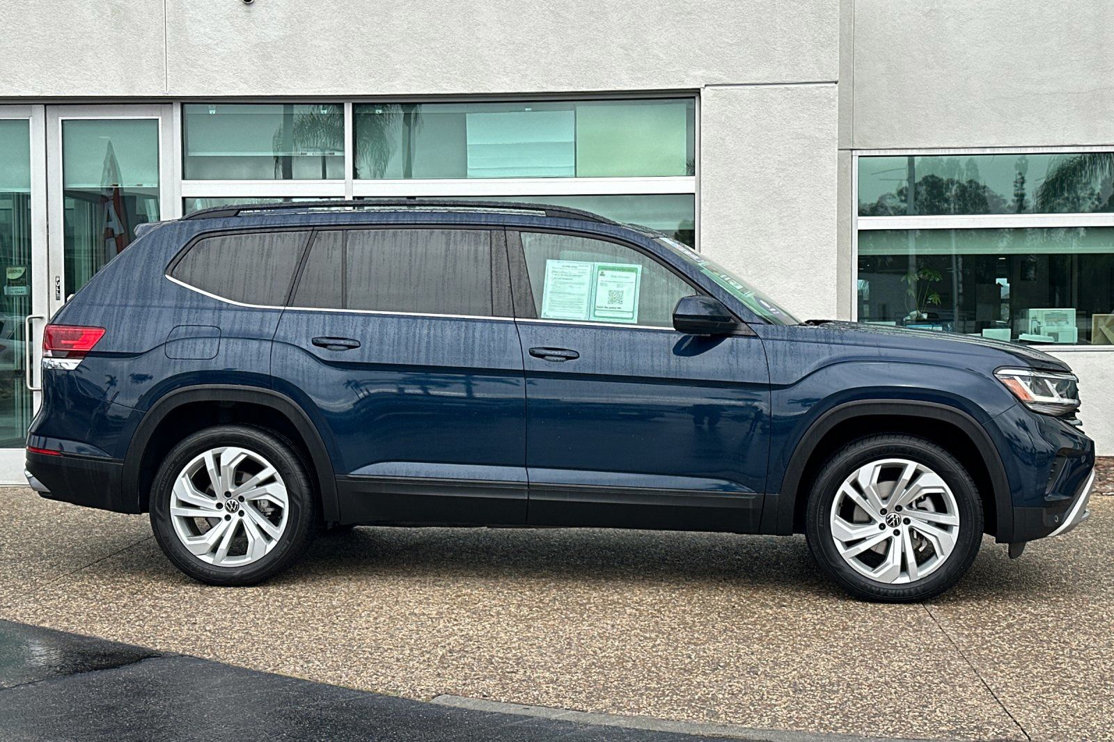 2022 Volkswagen Atlas V6 SE Technology photo 3