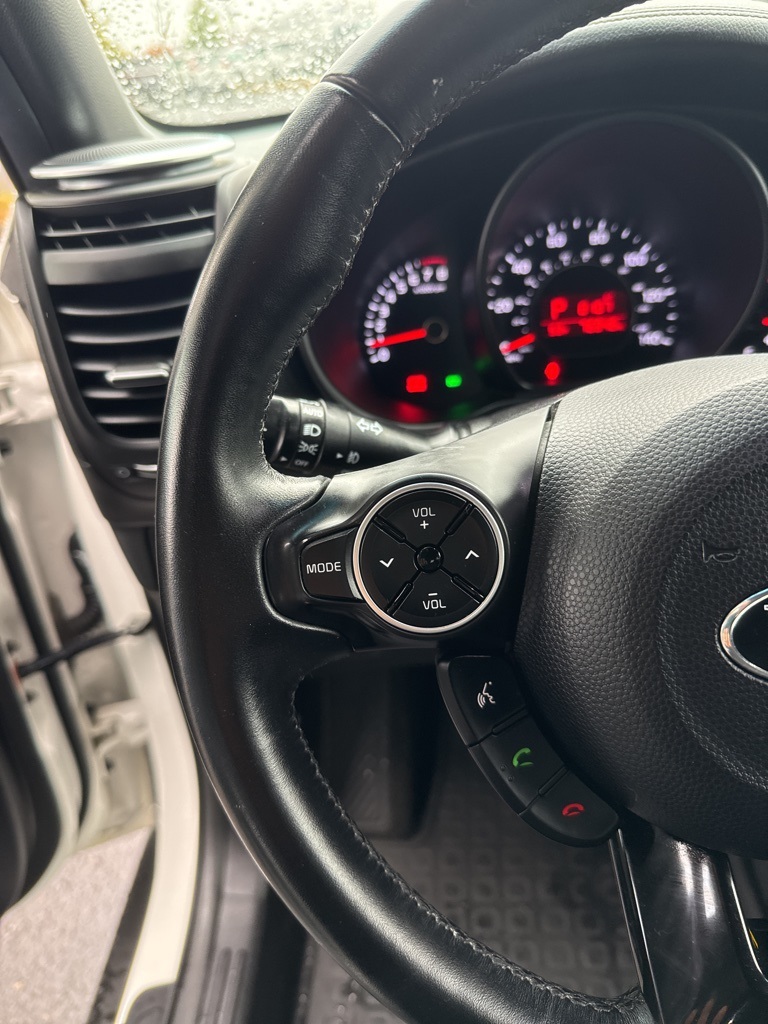 2014 Kia Soul Exclaim photo 37