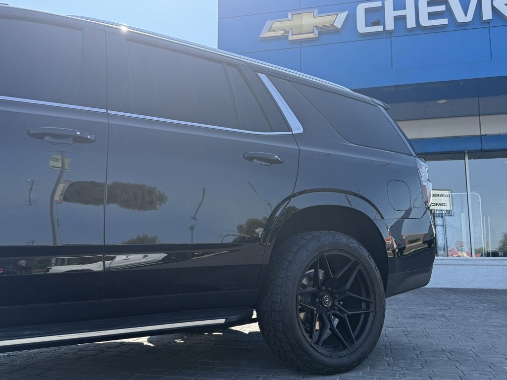 2023 Chevrolet Tahoe LT photo 3