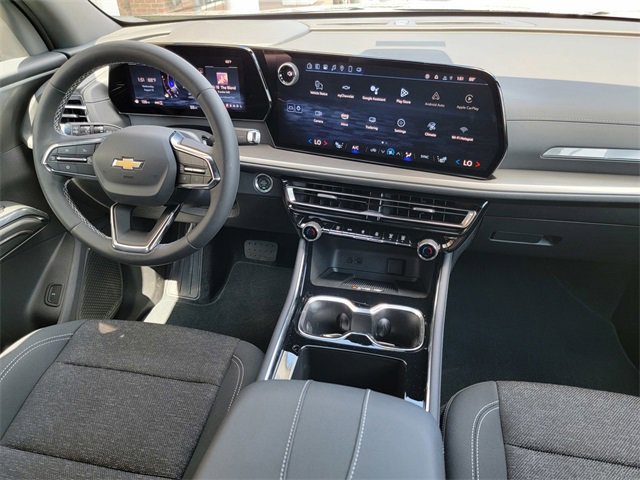 2025 Chevrolet Traverse photo 27