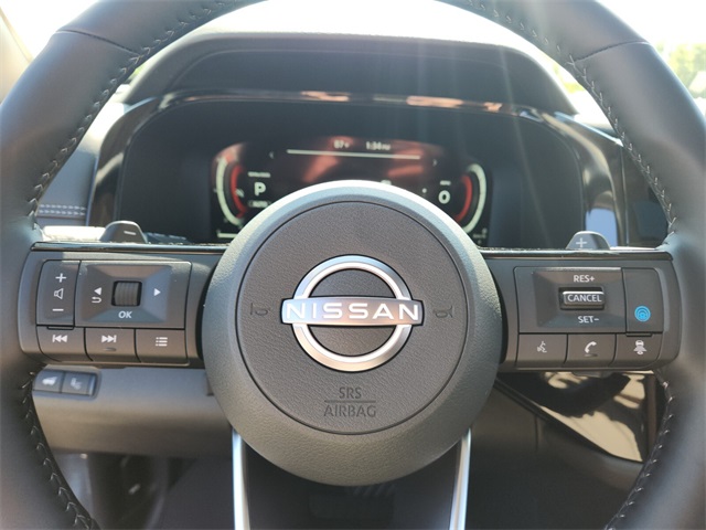 2025 Nissan Pathfinder Platinum photo 16