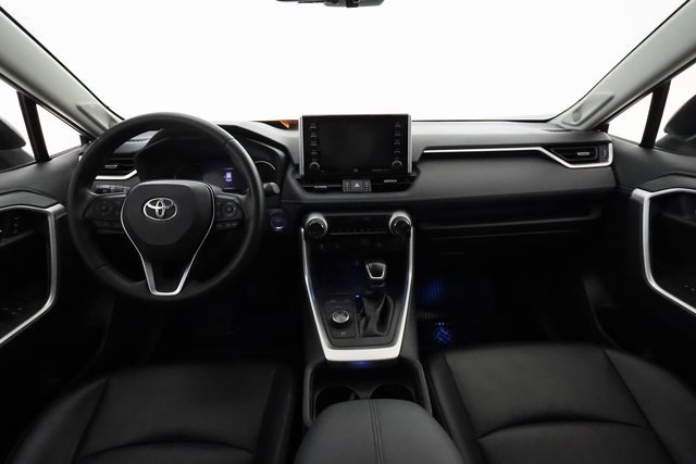 2020 Toyota RAV4 Hybrid Limited photo 4