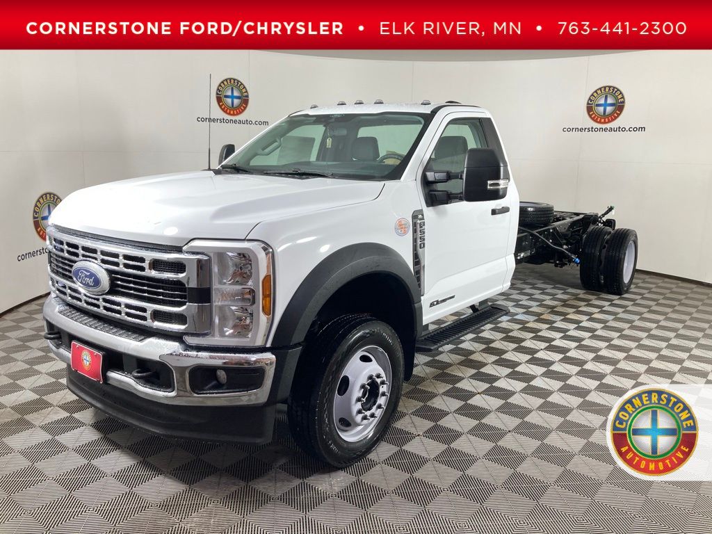2025 Ford F-550 Super Duty Chassis Cab XL's photo