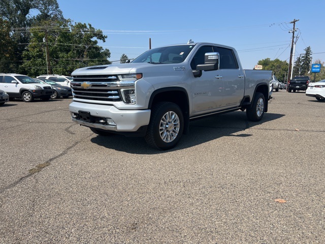 2022 Chevrolet Silverado 3500HD High Country photo 3