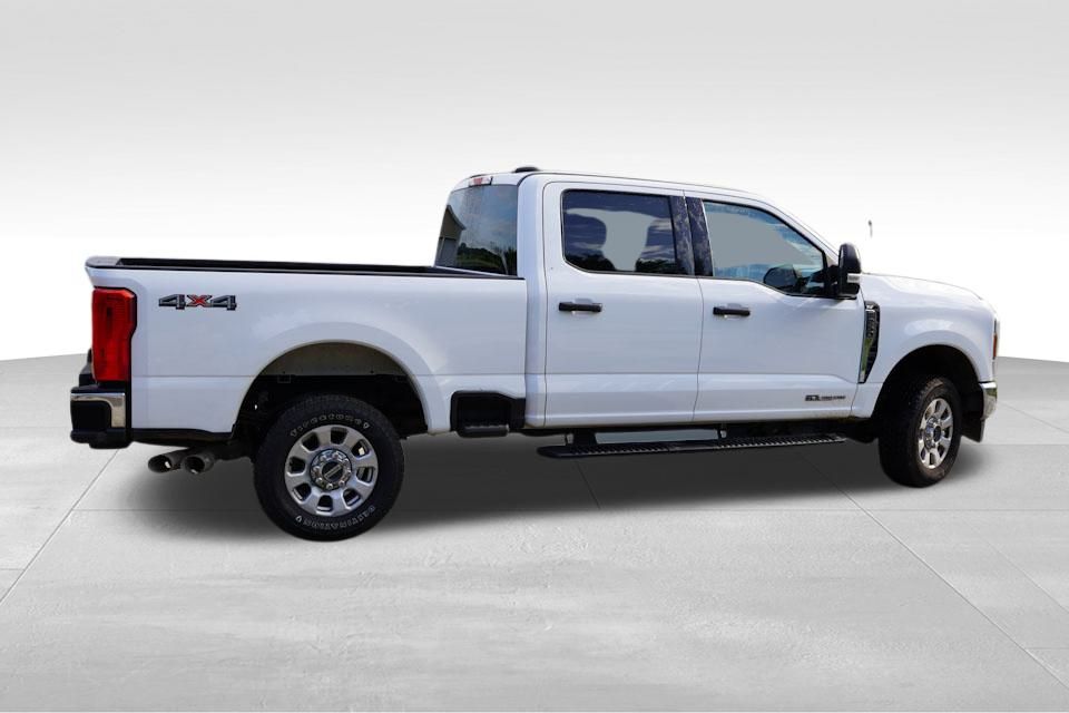 2024 Ford F-250 XLT photo 4