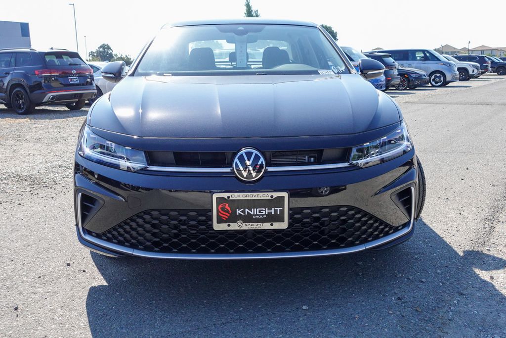 2025 Volkswagen Jetta 1.5T SEL photo 2