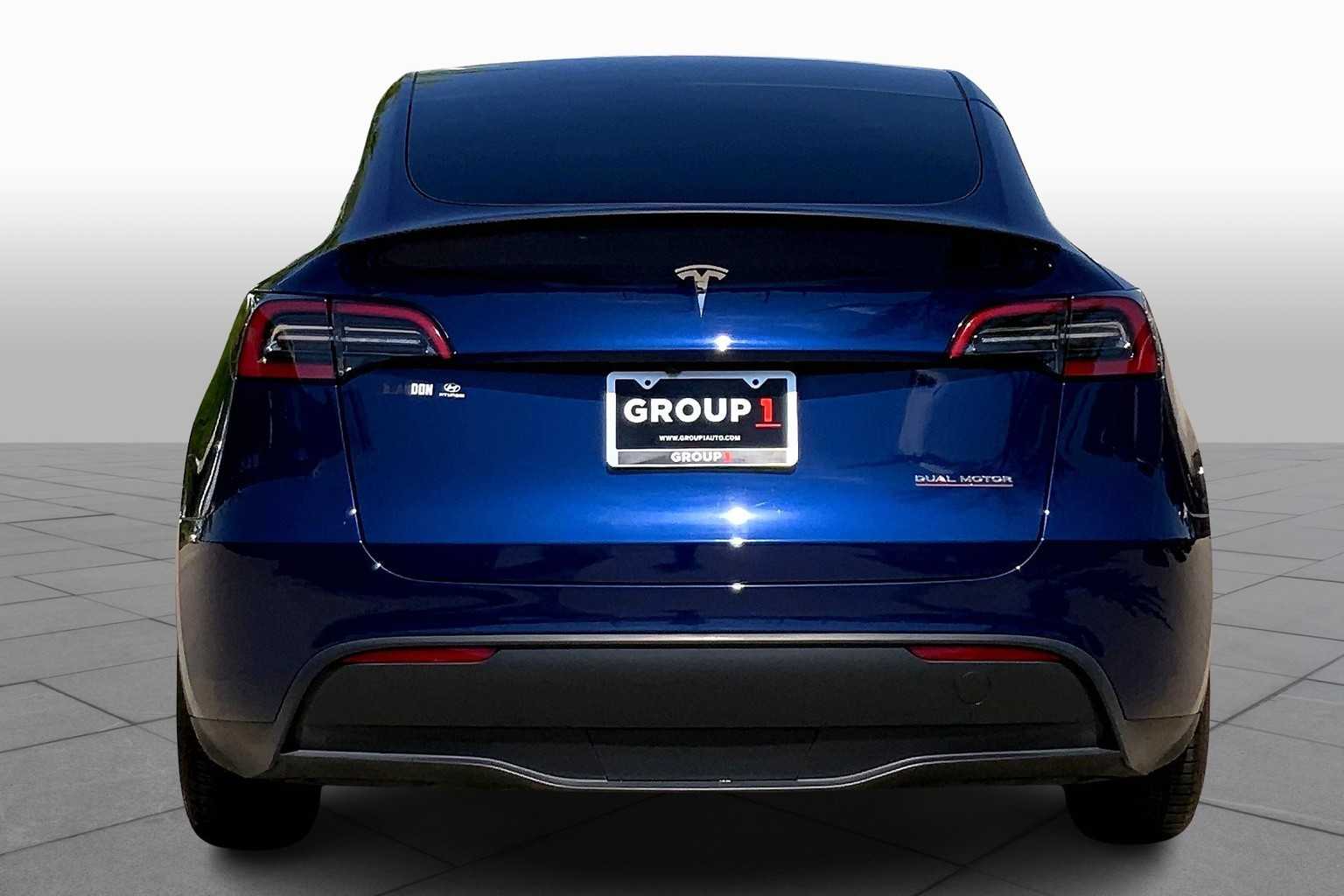 2024 Tesla Model Y Performance photo 4