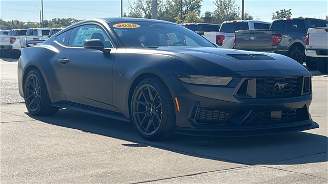 2025 Ford Mustang Dark Horse's photo