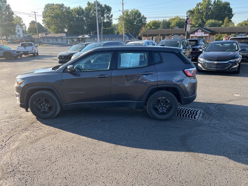 2018 Jeep Compass Sport photo 5