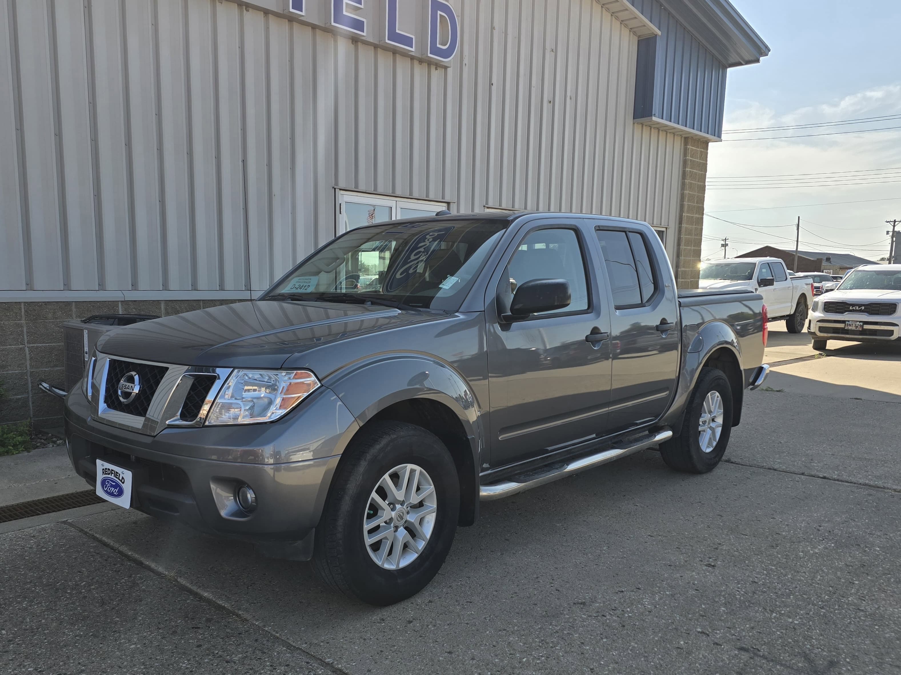 2018 Nissan Frontier SV photo 3